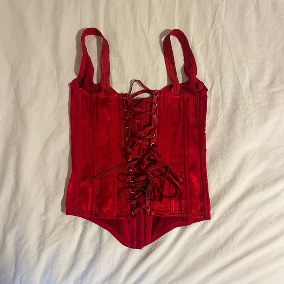 Victoria Secret classic silk corset - Picture 2 of 3